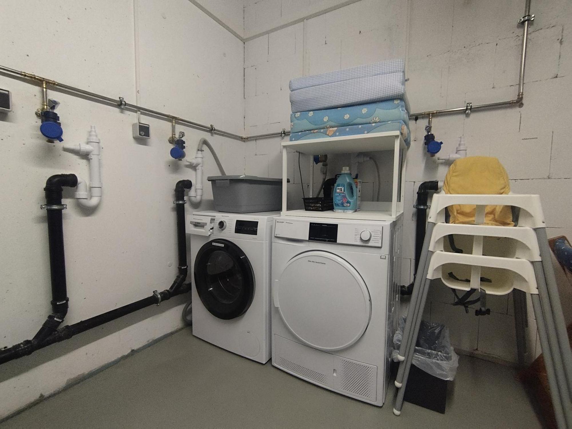 Cityvibe Apartment Fuer Bis Zu 4 Erlangen Luaran gambar