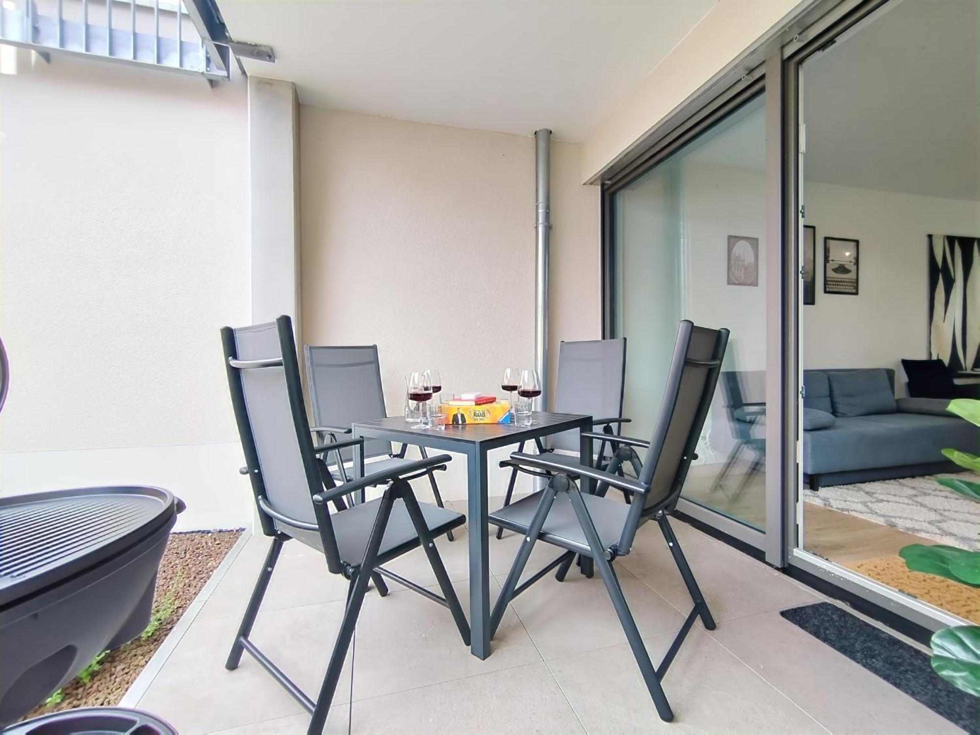 Cityvibe Apartment Fuer Bis Zu 4 Erlangen Luaran gambar